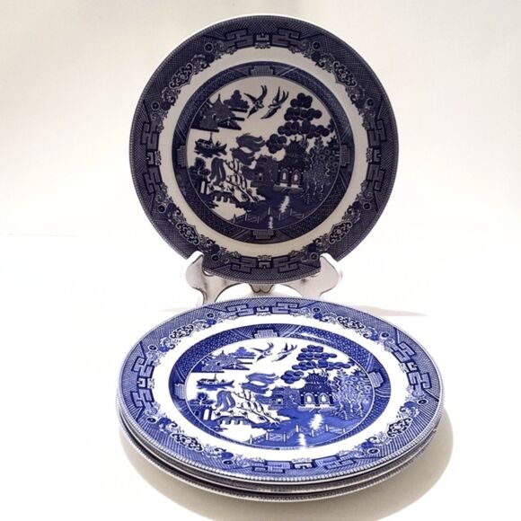 Johnson Brothers Other - Set of Four Johnson Brother Blue Willow Dinner Plates